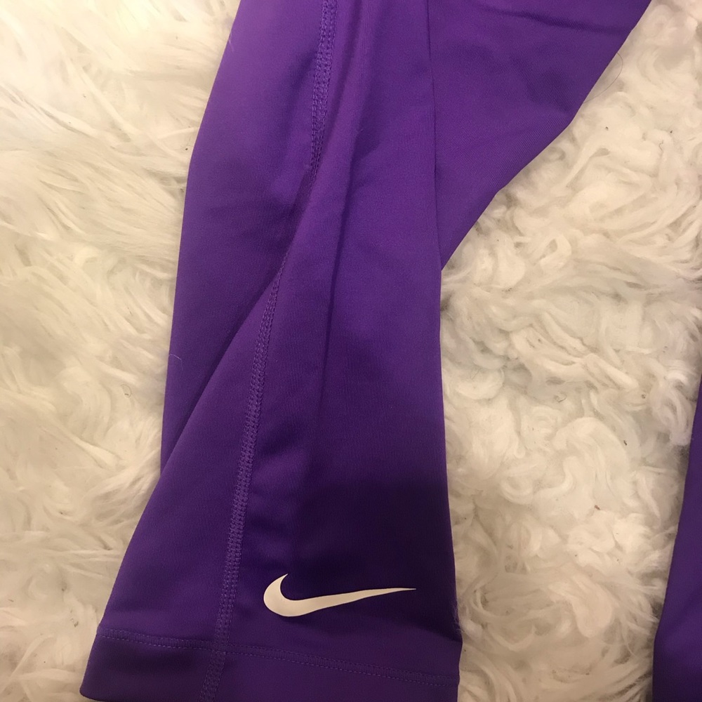 Purple Cropped Nike Leggings👾 - Picture 4 of 4